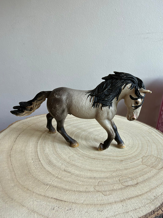 Santiago 🤎  – Retired Schleich Andalusian Stallion | Vintage 2005