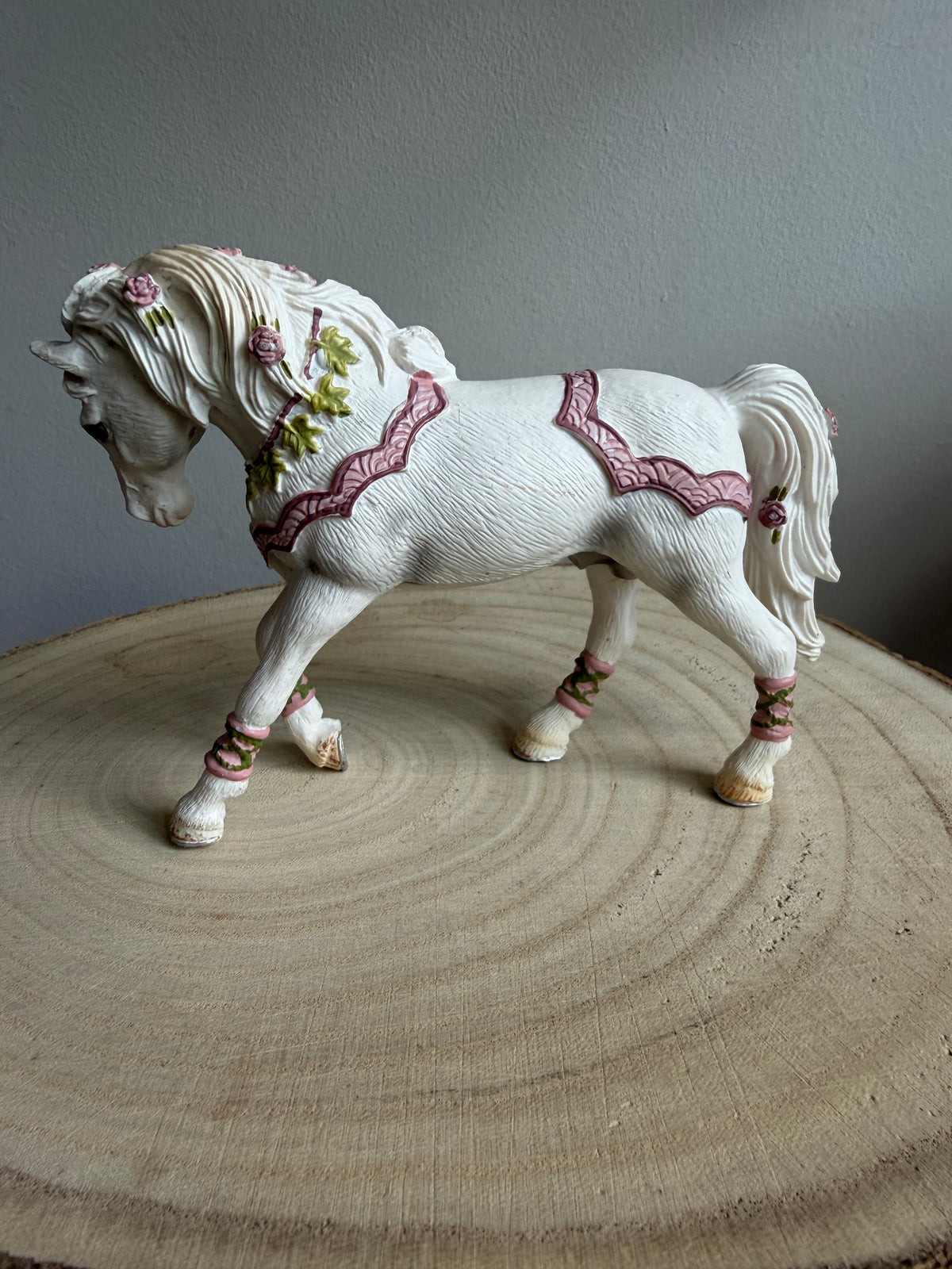 2006 Schleich World of Elves Feyas  White Stallion Horse