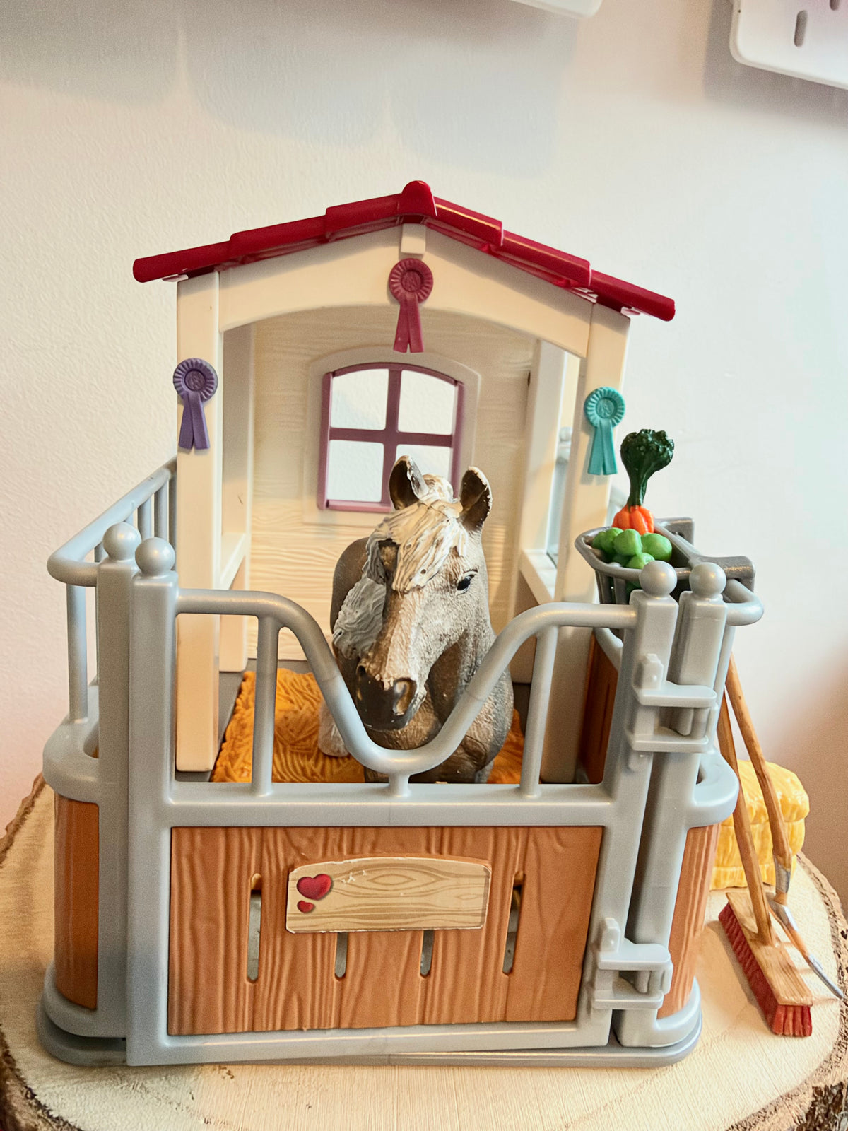 Angel – Re-Loved Schleich Silver Dapple Mare & Her Own Stable Set