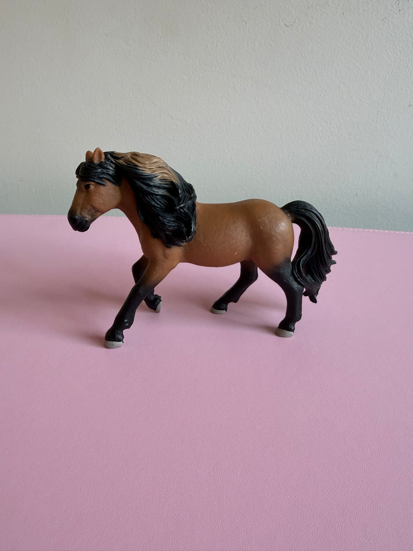 ✨Re-Loved Rockstar Icelandic Pony Stallion– Caramel Advent Calendar Exclusive