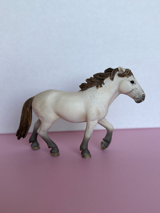 Re-Loved Rockstar: Camargue Schleich Mare- Daisy