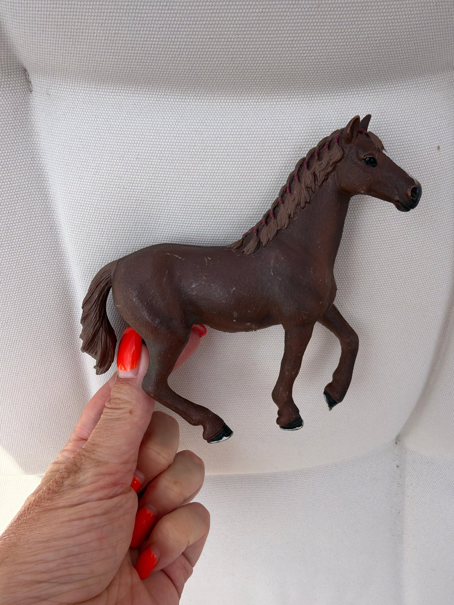 ✨ Re-Loved Rockstar Thoroughbred – Liver Chestnut rare ✨