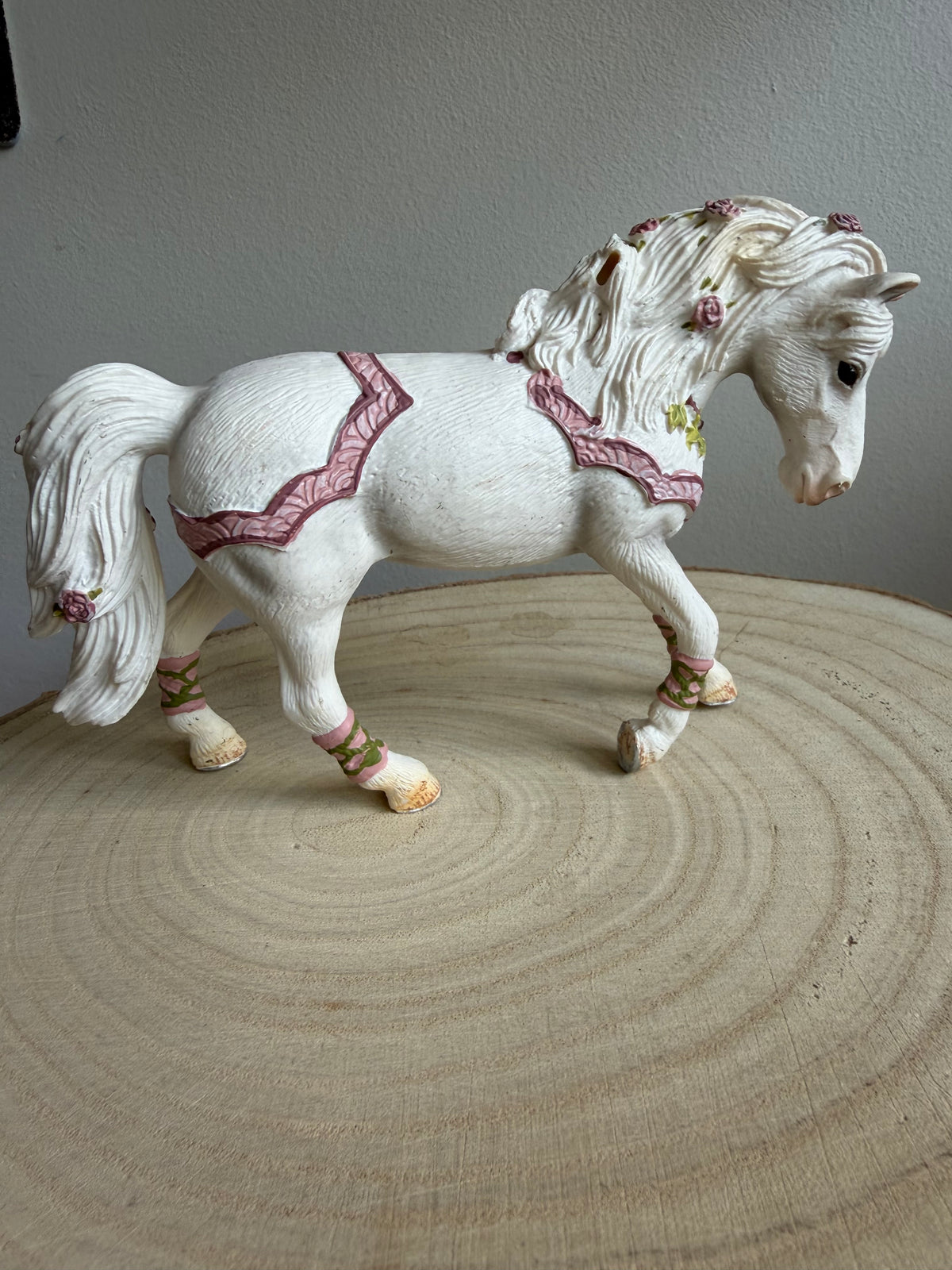 2006 Schleich World of Elves Feyas  White Stallion Horse