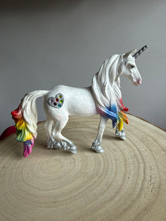 ✨Re-Loved Rockstar Schleich Rainbow Unicorn- ‘Dreamer’✨