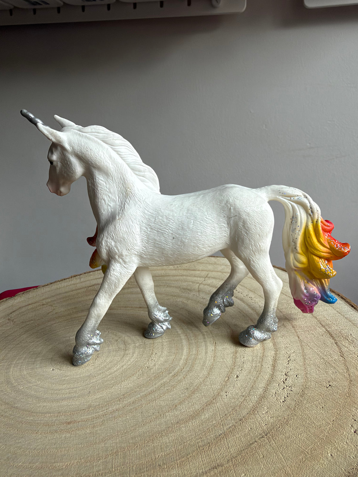 ✨Re-Loved Rockstar Schleich Rainbow Unicorn- ‘Dreamer’✨